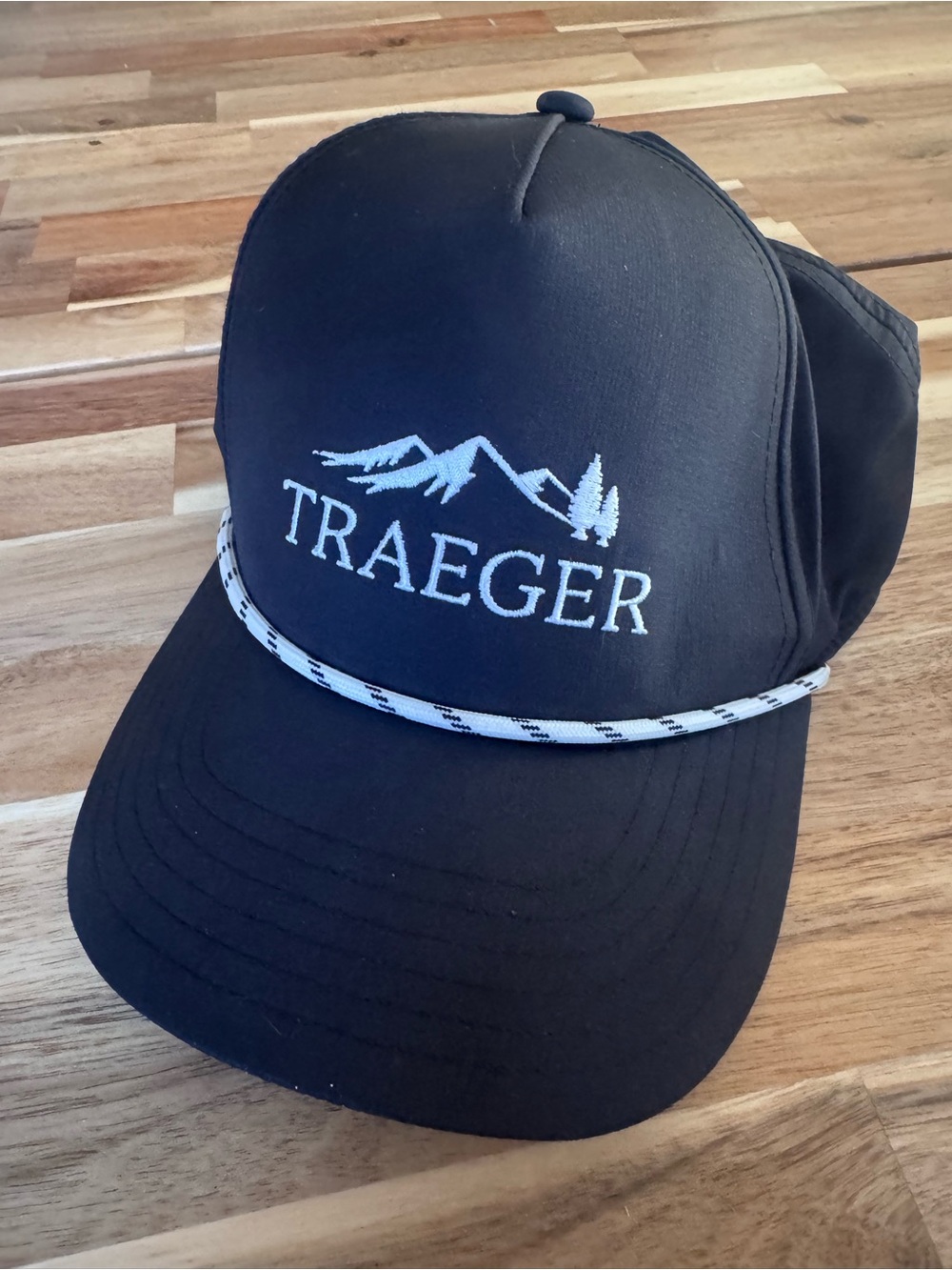 Traeger wood grill trucker rope hat Black Embroidered Mountain Logo Cap new!